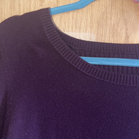 Women’s Plum Sweater - L - Picture 3 of 3